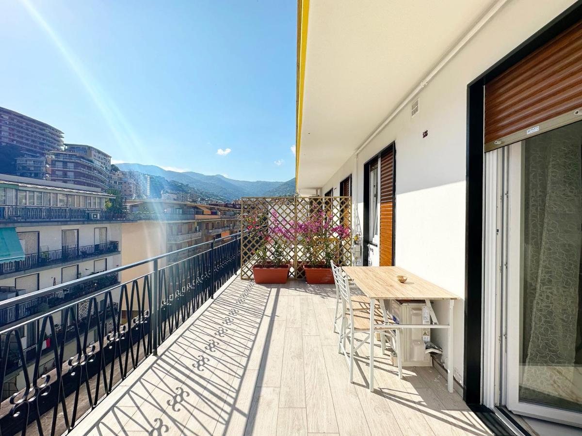 Appartement Wh - Un Posto Al Sole - Attico Monolocale Con Parcheggio Gratuito - 5 Minuti Dal Centro - Wifi à San Remo Extérieur photo
