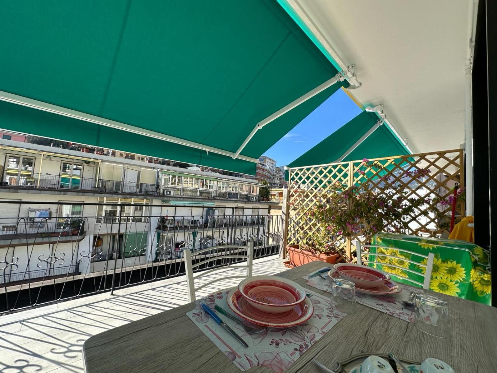Appartement Wh - Un Posto Al Sole - Attico Monolocale Con Parcheggio Gratuito - 5 Minuti Dal Centro - Wifi à San Remo Extérieur photo